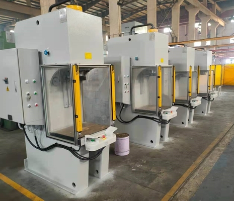 25MPA हाइड्रोलिक प्रेस उपकरण 380V अधिकतम. कार्य तापमान 120°C